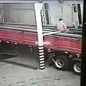 1LX9yDf0Un3Bxj-1