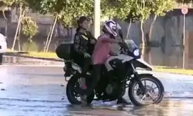 1dlCyJ2hGYKgxE-1